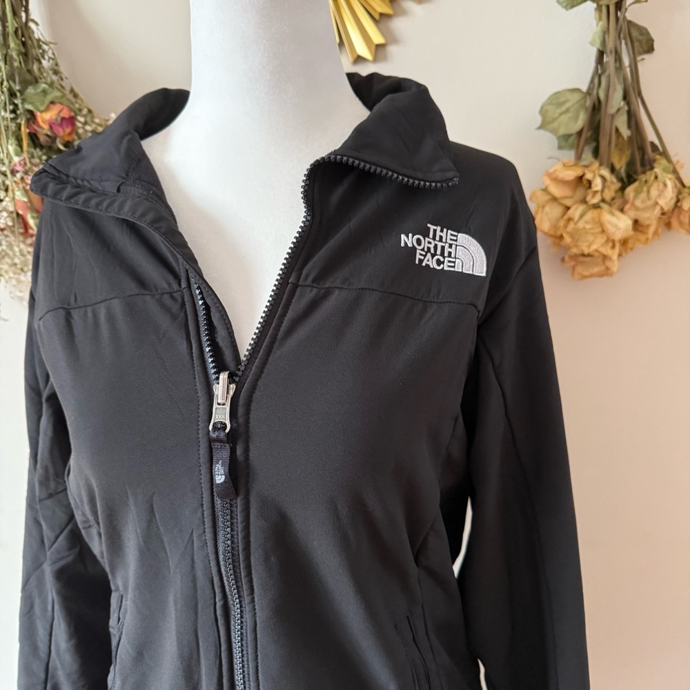 The North Face Women's Black Jacket - Picture 2 of 6